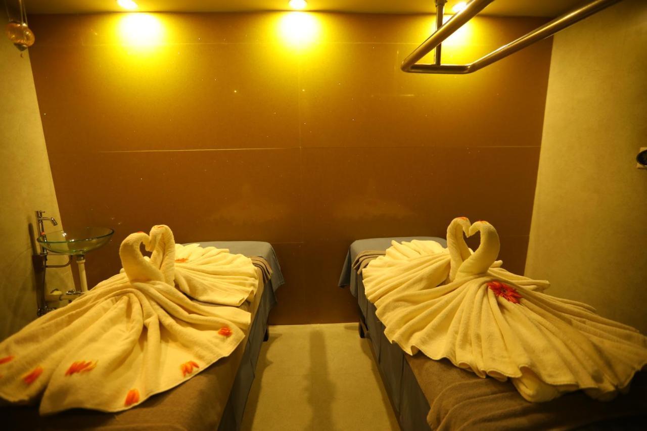 V 7 Hotel Chennai Zewnętrze zdjęcie